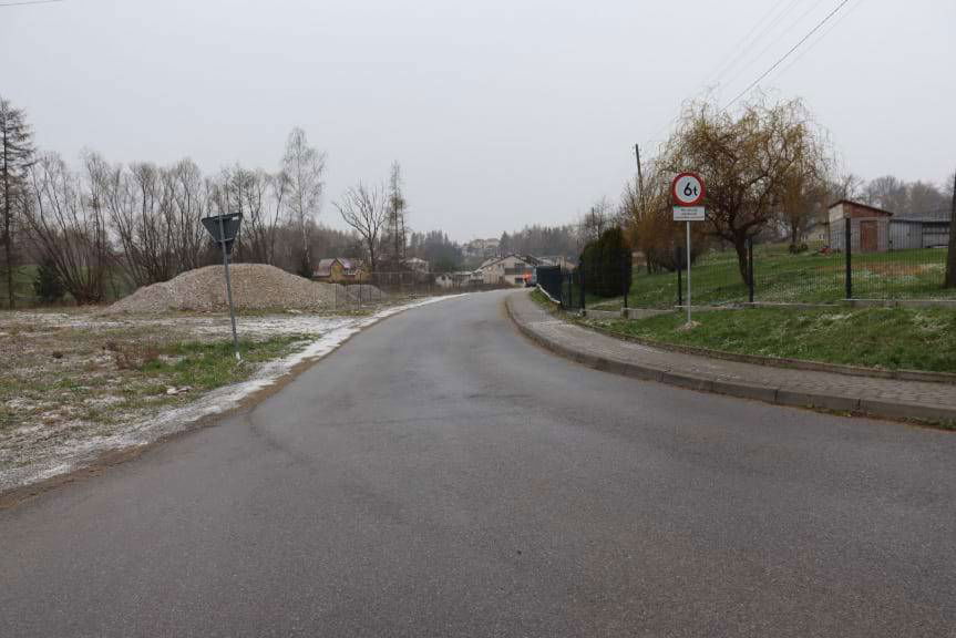 Będzie bezpieczniej. Remont drogi w Wolicy