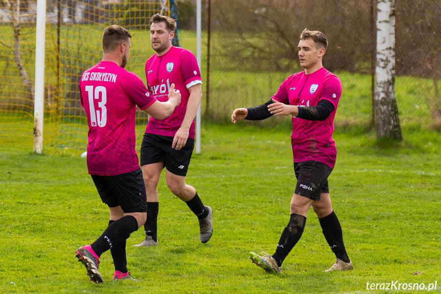 Lider kroczy od zwycięstwa do zwycięstwa