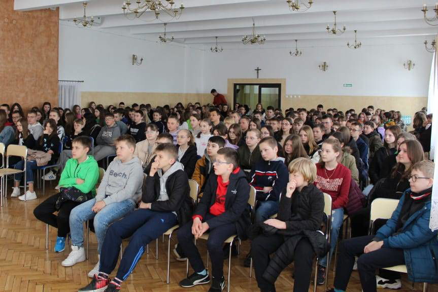 Spotkania mieszkańców z Sędzią Anną Marią Wesołowską w Gminie Brzyska