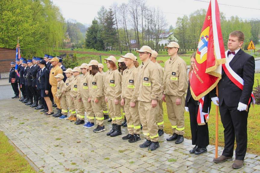 Strażacy z Trzcinicy świętowali