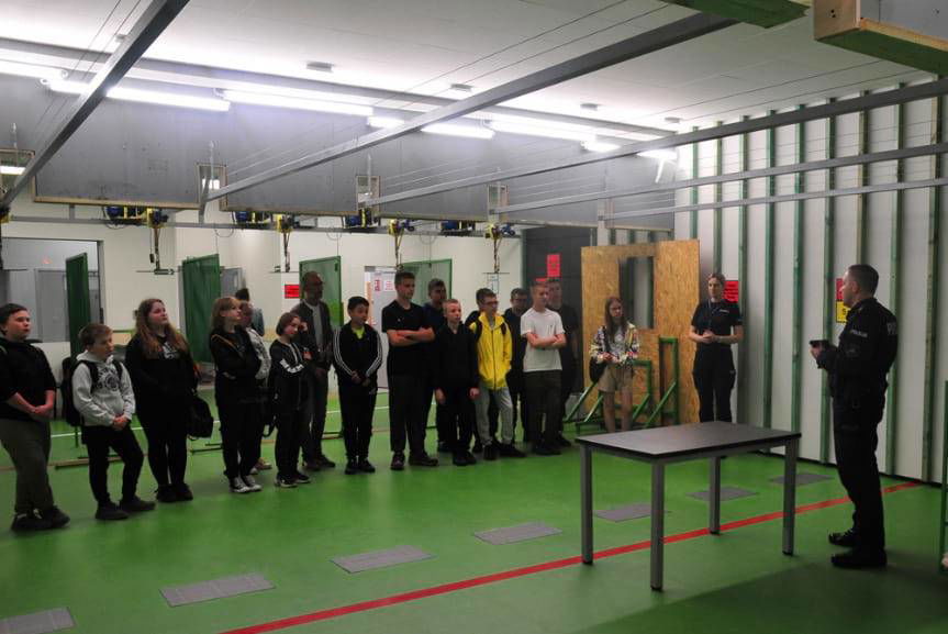 Dzieci odwiedziły jasielską komendę