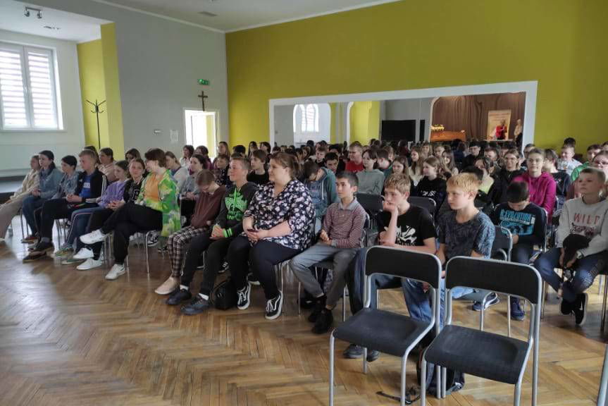 Spotkanie z Anną Marią Wesołowską w Tarnowcu