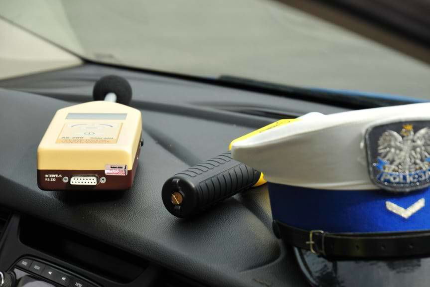 Policja mierzy nie tylko prędkość. Działania jasielskiej drogówki z użyciem sonometru