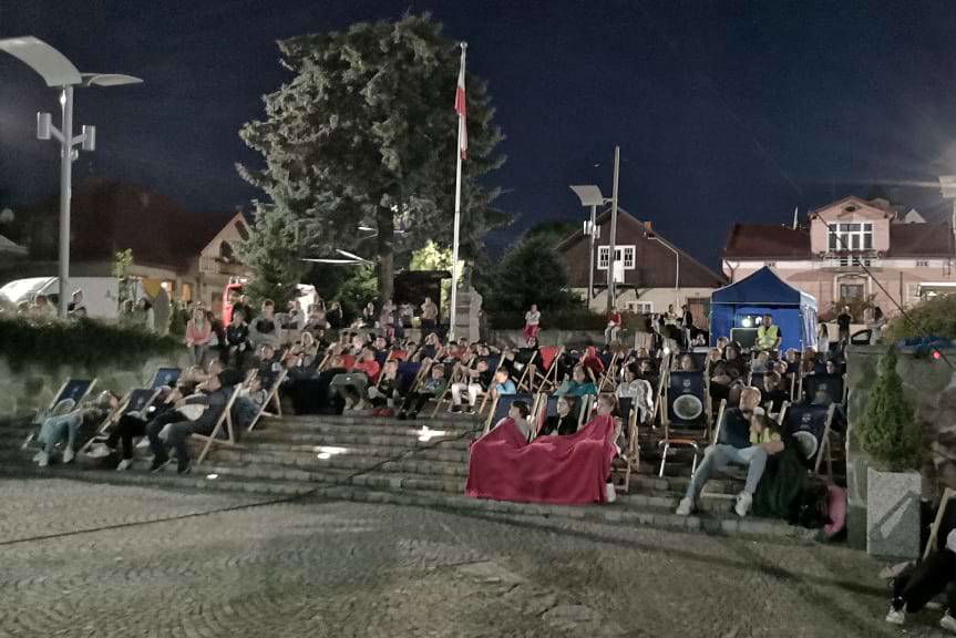 Kino plenerowe w Dębowcu wystartowało