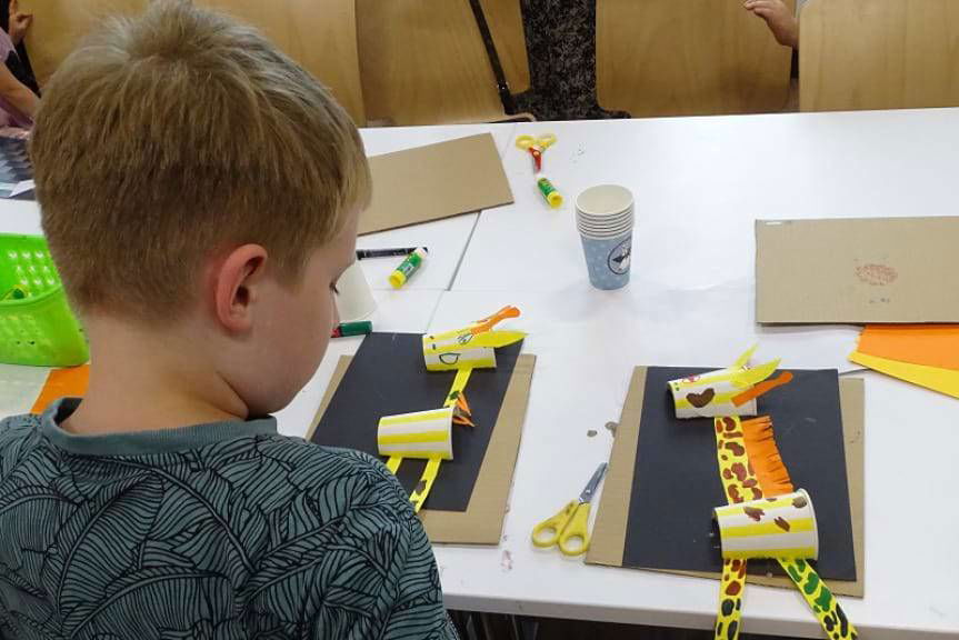 Witali lato słoneczną żyrafą.. w jasielskiej bibliotece