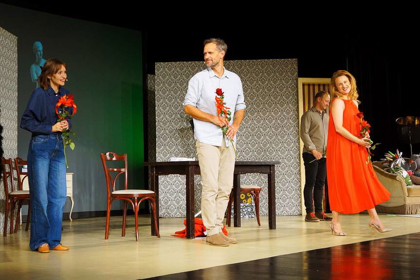 Kiedy śmiech przełamuje bariery - Dzień Seniora w JDK