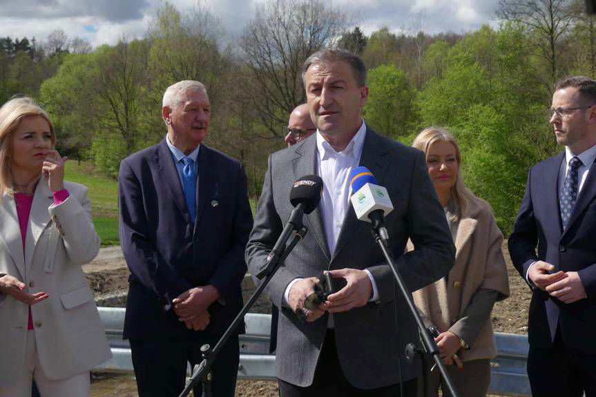 Jabłonica i Czermna połączone nowym mostem