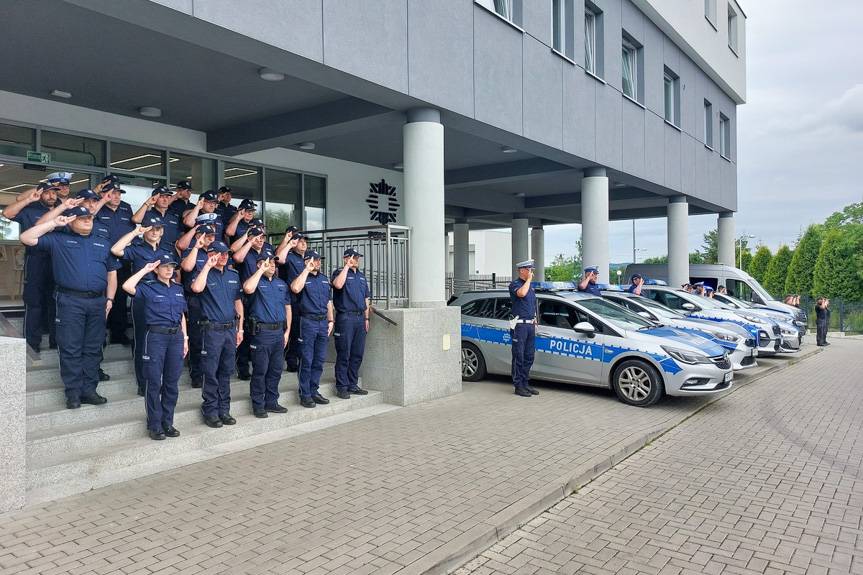 Policjanci oddali hołd tragicznie zmarłemu żołnierzowi
