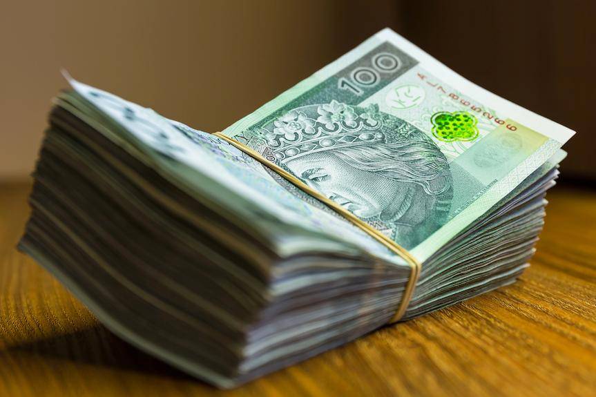 Stracili ponad 180 tysięcy złotych