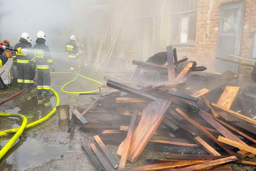 Pożar w zakładzie stolarskim w Kołaczycach