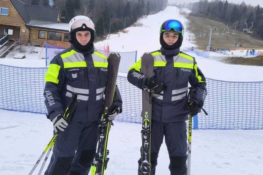 Żmigrodzcy policjanci szlifowali narciarskie umiejętności