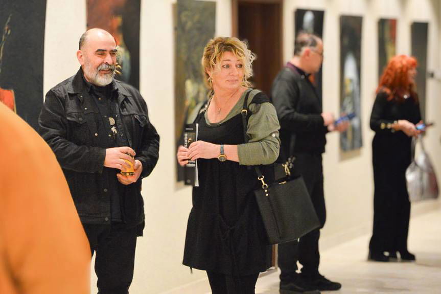 W poszukiwaniu piękna w mroku świata – wernisaż malarstwa Ottó Szabó