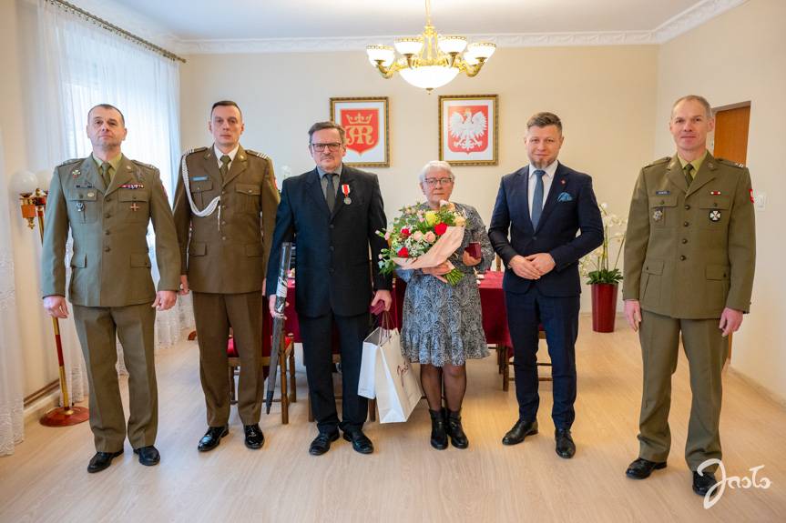 Medale za zasługi dla obronności kraju 