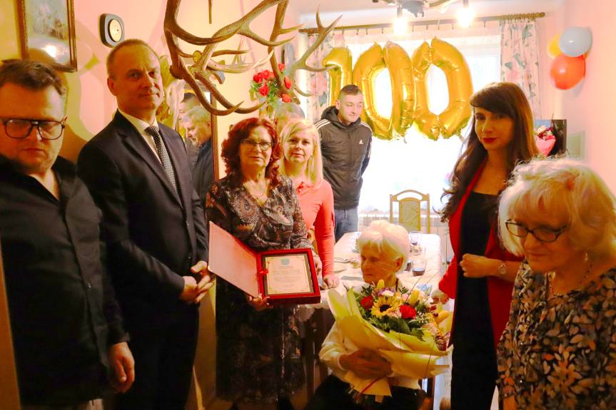Wyjątkowy jubileusz w gminie Dębowiec. 100 lat Pani Stefanii