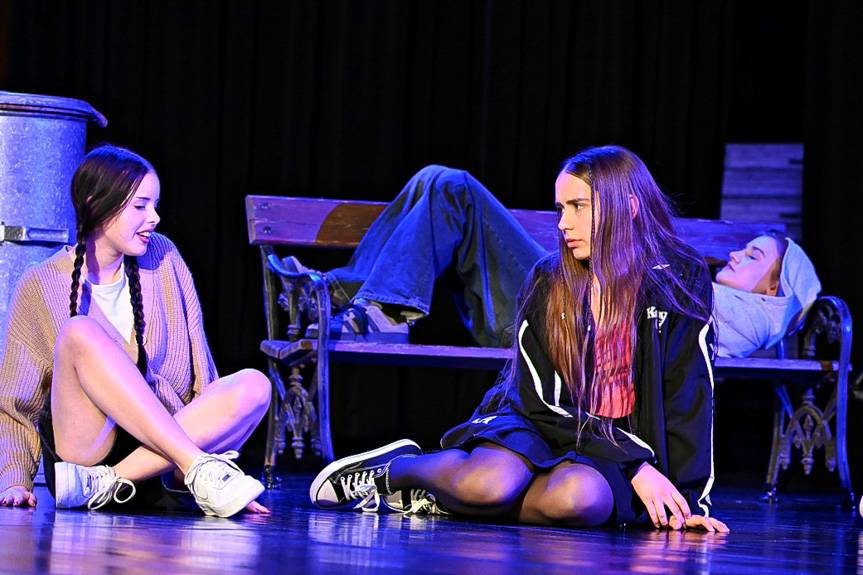 I gołąb z wróblem może się dogadać. Premiera spektaklu