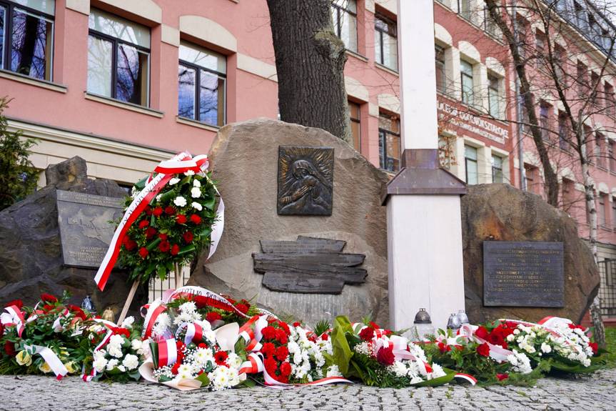 Jasło pamięta. Uroczystości 85. rocznicy Zbrodni Katyńskiej i 15. rocznicy Katastrofy Smoleńskiej