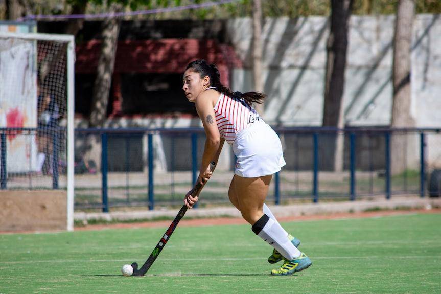 Jak grać w hokeja na trawie? Poznaj zasady tej wyjątkowej dyscypliny