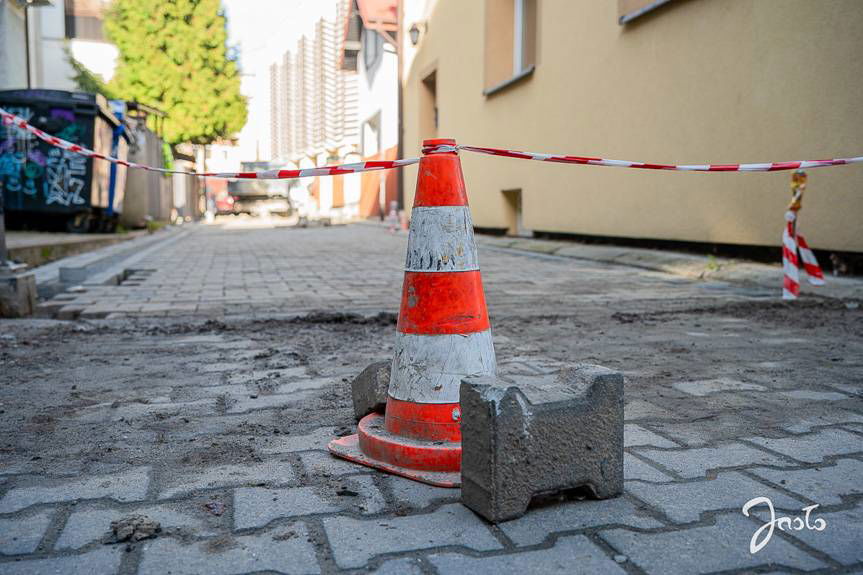 Kolejna ulica osiedlowa w Jaśle przechodzi modernizację