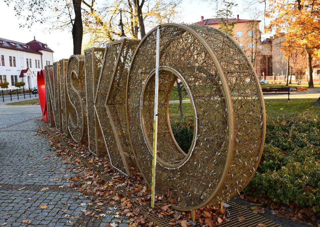 17 i 18-latek odpowiedzą za uszkodzenie mienia