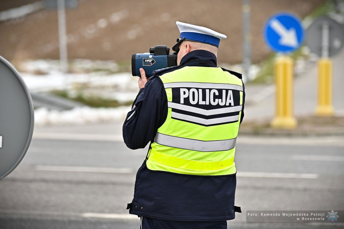 Blisko 700 kierowców przekroczyło prędkość podczas policyjnych działań