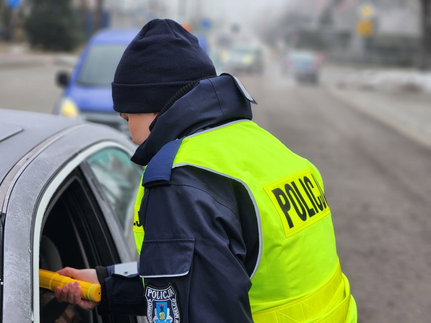 Nietrzeźwa kierująca zatrzymana przez policjantów