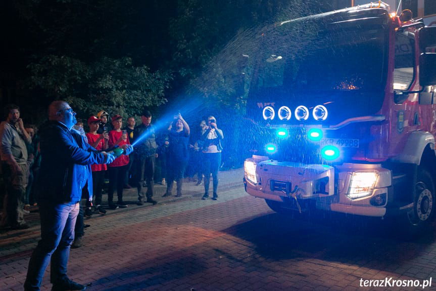 Nowy samochód OSP Iwonicz-Zdrój