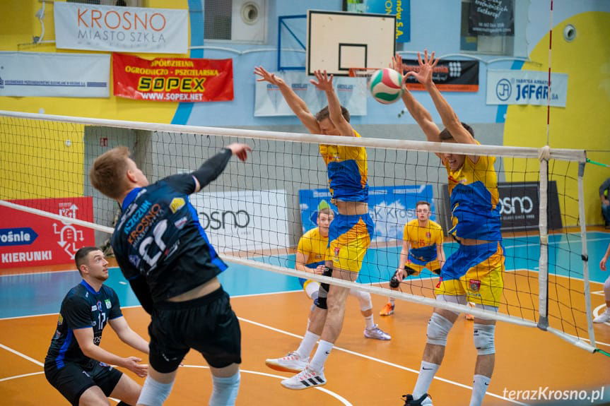 Zmeczu siatkówki w Krośnie