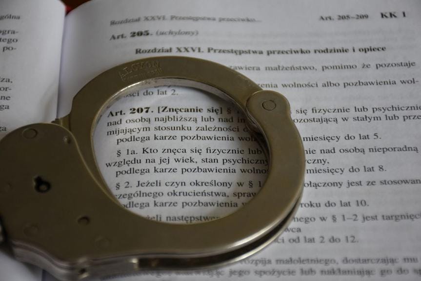 Dozór policji za znęcanie się nad żoną