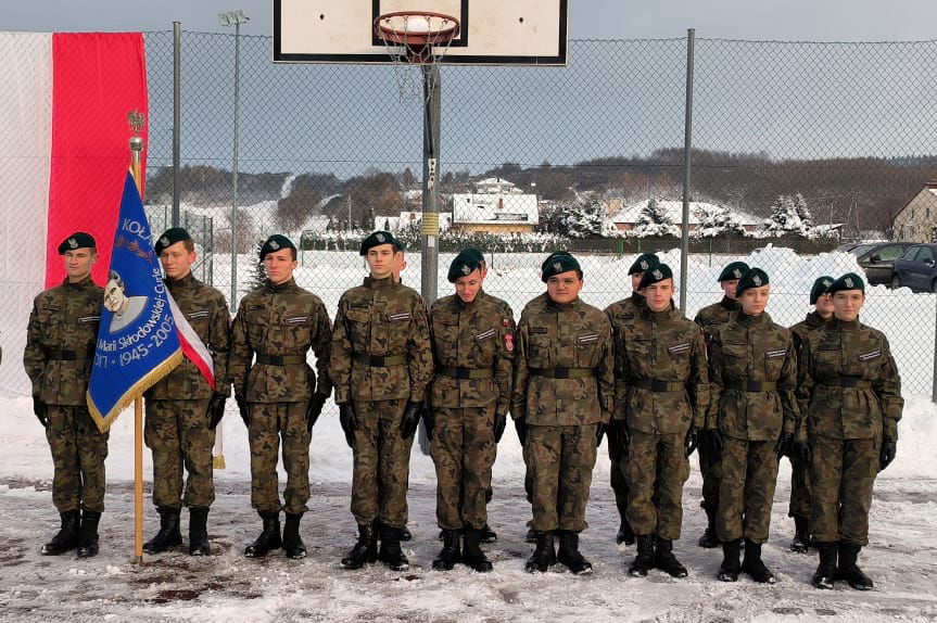 LO w Kołaczycach ślubowanie uczniów