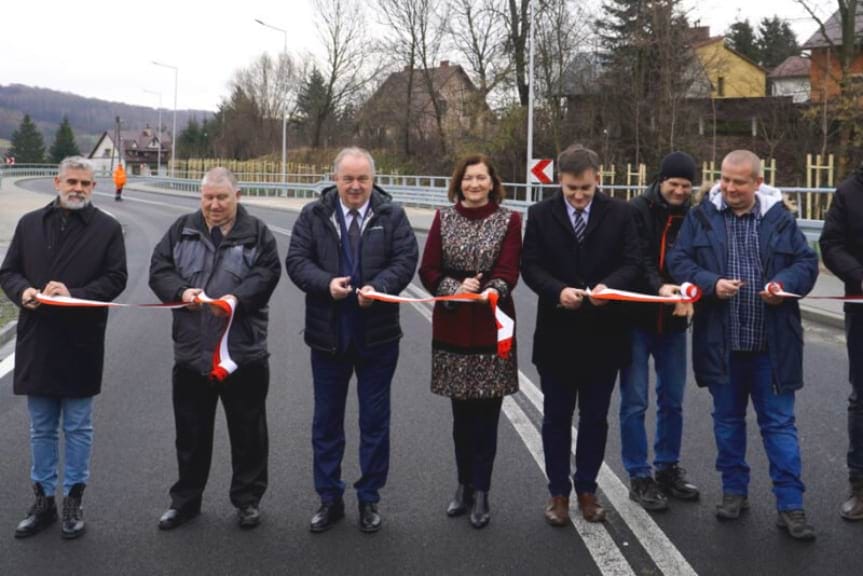 Nowy most i droga w Godowej