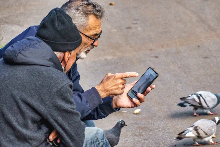 Warsztaty w MCS: jak nauczyć seniora używania smartfona lub komputera?