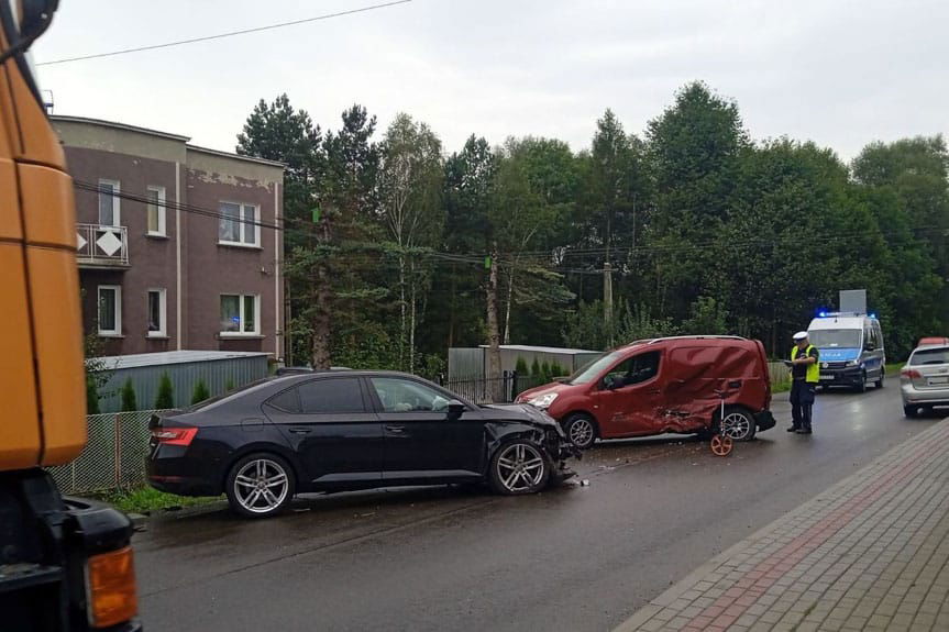 Wypadek w Błażowej Górnej. Zderzenie dwóch samochodów