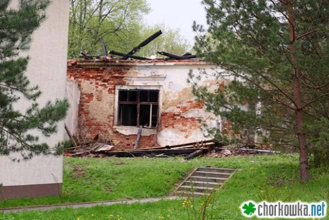 Pożar starego budynku szkoły w Żeglcach