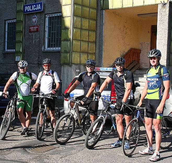 Policjanci odwiedzili groby kolegów