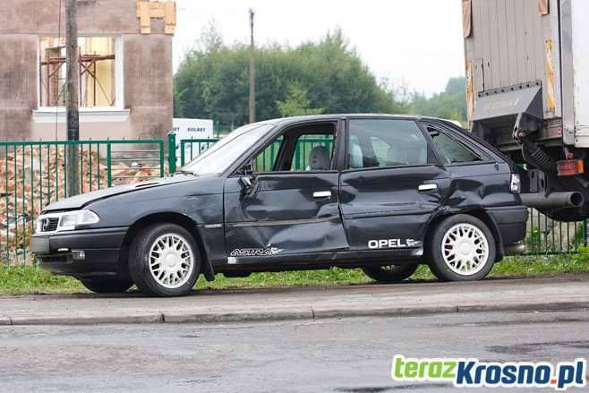 Kolizja na Krośnieńskiej w Świerzowej Polskiej