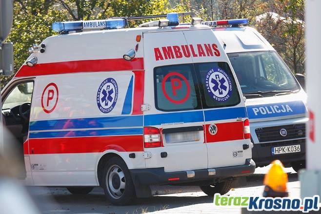 Kolizja karetki z samochodem osobowym