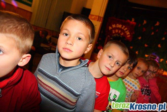 Andrzejki dla dzieci i młodzieży w Chorkówce