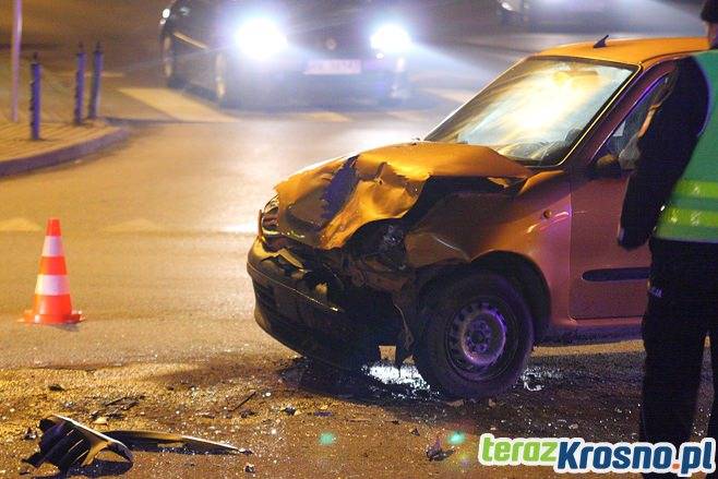 Kolizja na rondzie w Korczynie