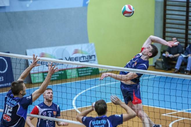 Siatkarze w finale walki o I ligę