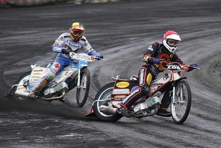 16 lipca półfinał Brązowego Kasku, 27 lipca finał Srebrnego Kasku