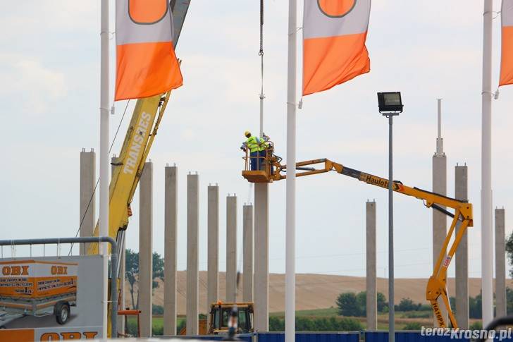 Trwa budowa Parku Handlowego w Miejscu Piastowym