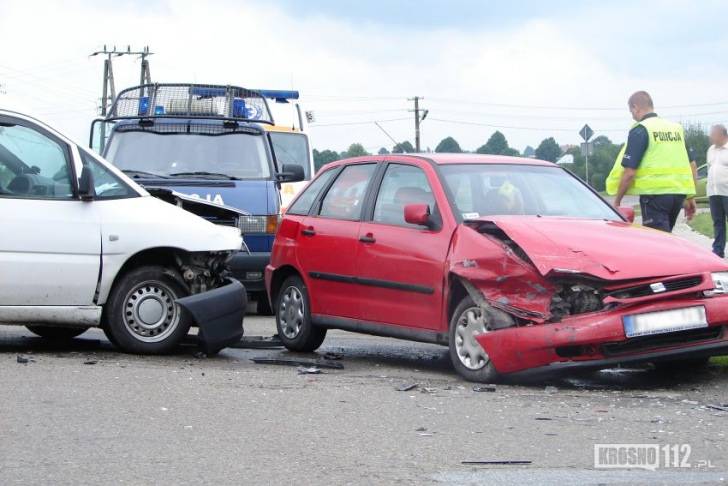 Kolizja dwóch samochodów w Chorkówce
