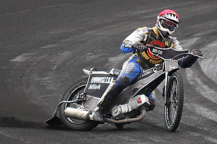 Remis w Pile i awans na II miejsce w tabeli