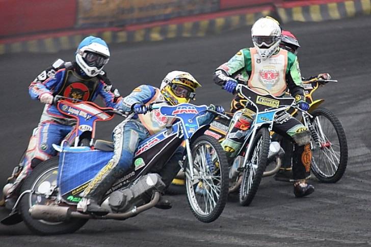 KSM Krosno - Kolejarz Opole 52:37