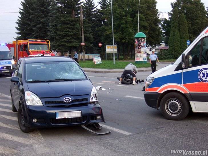 Zderzenie skutera i osobówki na Krakowskiej