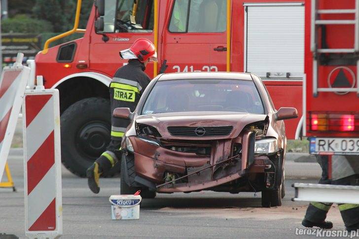 Kolizja dwóch samochodów w Krośnie