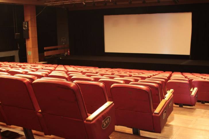 Poczuj magię kina... kup sobie fotel!