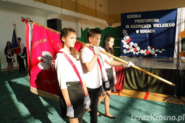 Szkoła w Rogach ma patrona i sztandar