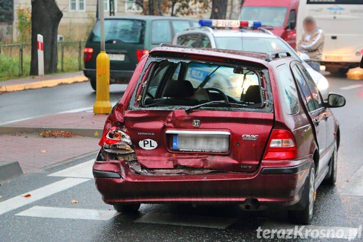 Kolizja trzech samochodów