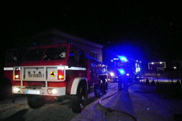 Pożar domu w Rogach